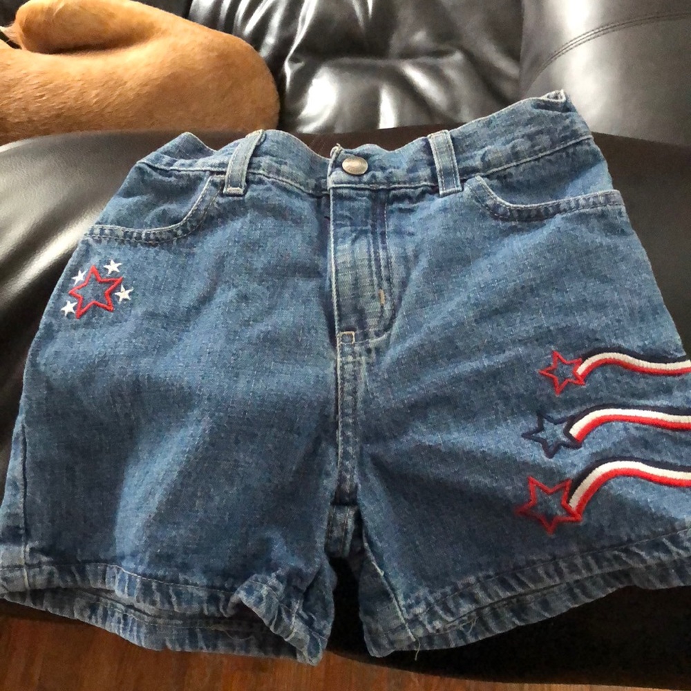 CHILD USA SHORTS SIZE 8